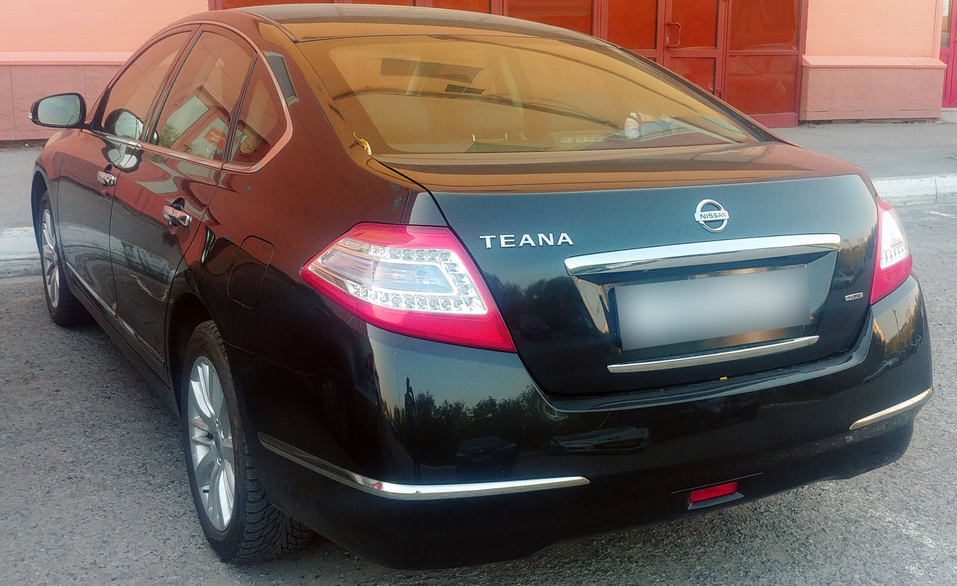 Прокат автомобиля Nissan Teana в городе Южно-Сахалинск Прокат автомобиля Nissan Teana в городе Южно-Сахалинск