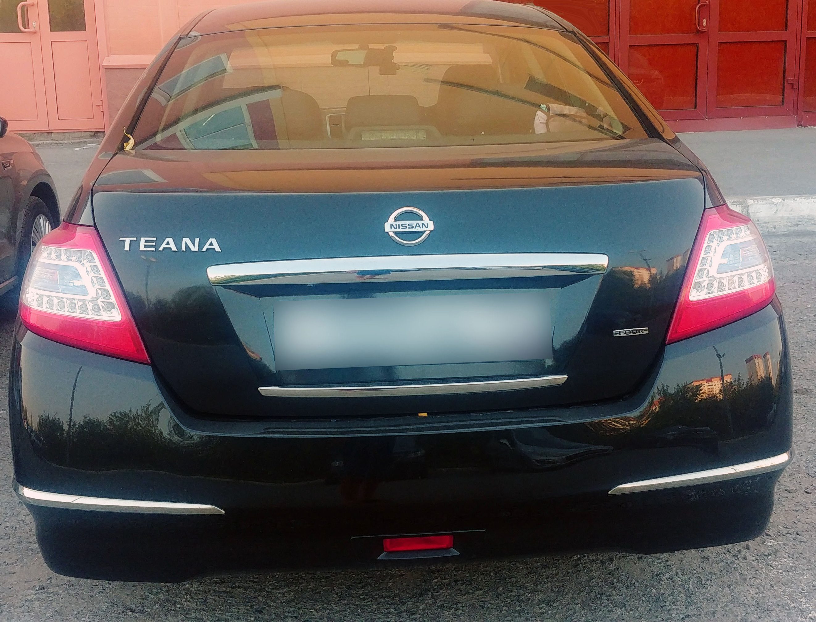 Прокат автомобиля Nissan Teana в городе Южно-Сахалинск Прокат автомобиля Nissan Teana в городе Южно-Сахалинск